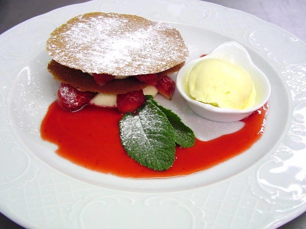 Le Relais Des Dalles - Hotel & Restaurant Сассто-ле-Мокондюї Екстер'єр фото